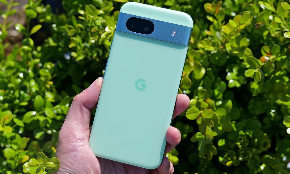 O novo Pixel 8a na cor Aloe é o mais bonito do grupo.
