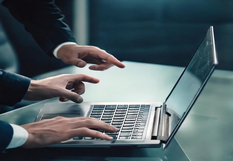 Impulsionando o crescimento: como seu plano de treinamento para novos contratados acelera o sucesso do parceiro